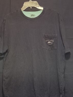 Tommy Bahama Black Short-Sleeve Pocket Tee with Mint Neck Lining
